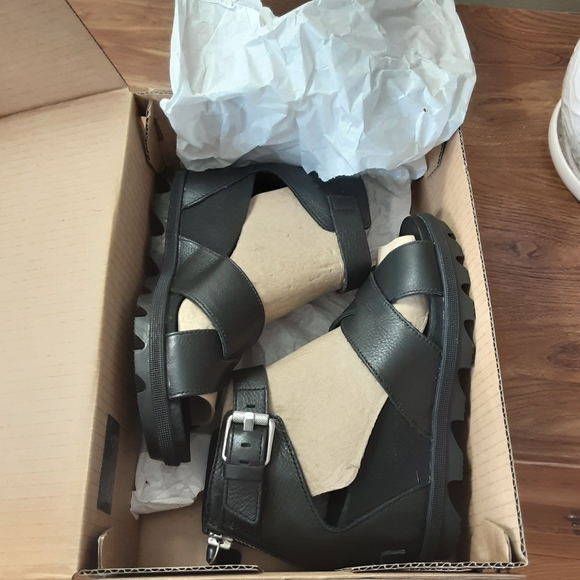 Sorel Joanie ll Black Leather Wedge Sandals Women - Picture 4 of 7